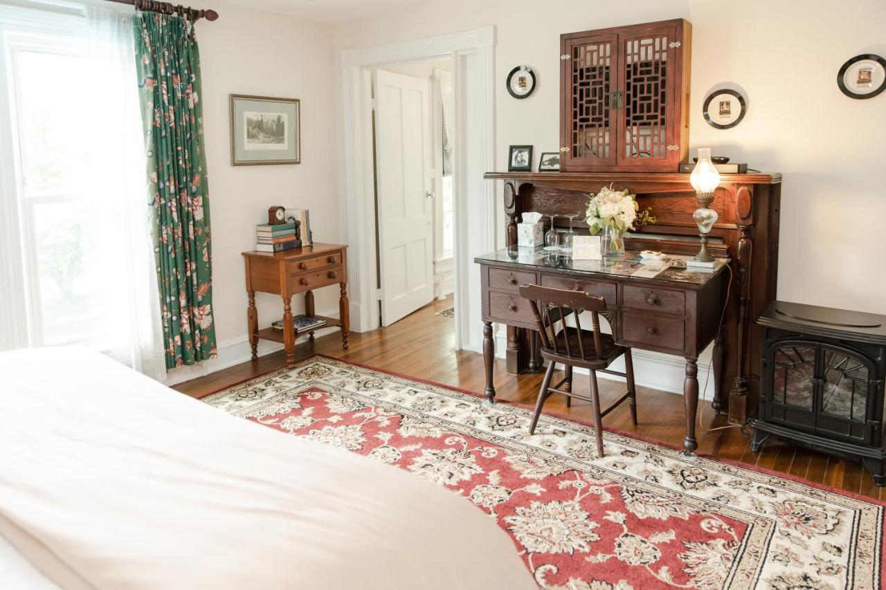 The Mark Addy Bed And Breakfast Nellysford Exterior photo