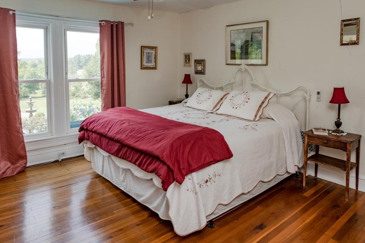 The Mark Addy Bed And Breakfast Nellysford Exterior photo