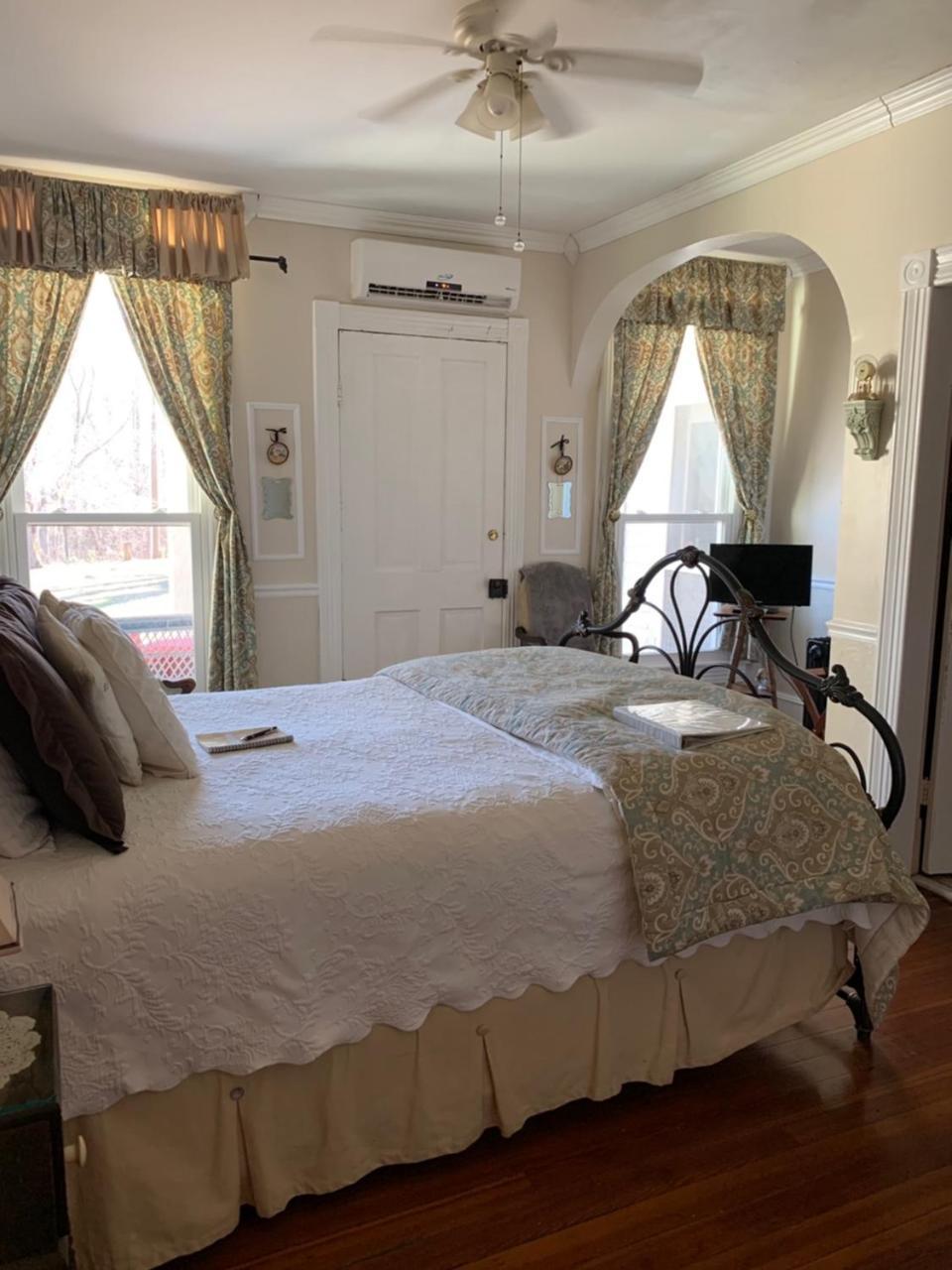 The Mark Addy Bed And Breakfast Nellysford Exterior photo